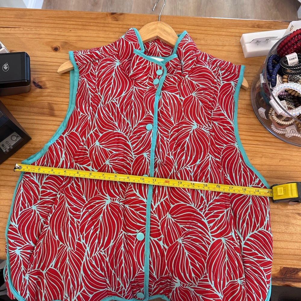 Red and Teal Patterned Spring Vest - Picture 8 of 11